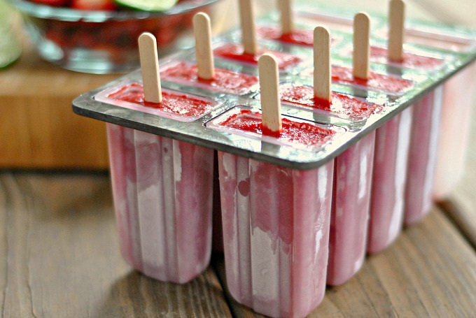 3 Ingredient Strawberry Popsicles 3