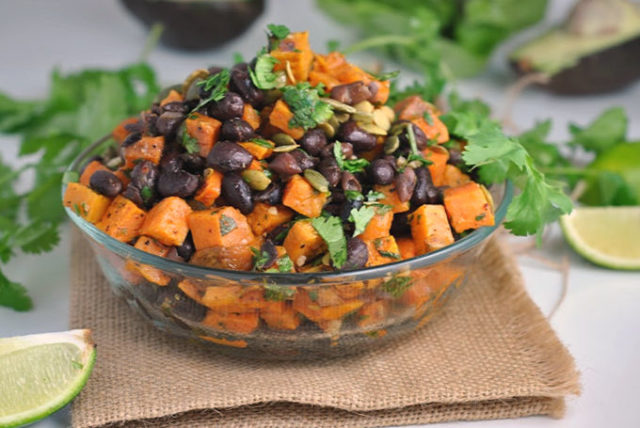 Black Bean Salad with Roasted Sweet Potatoes + Weekly Menu - Prevention RD
