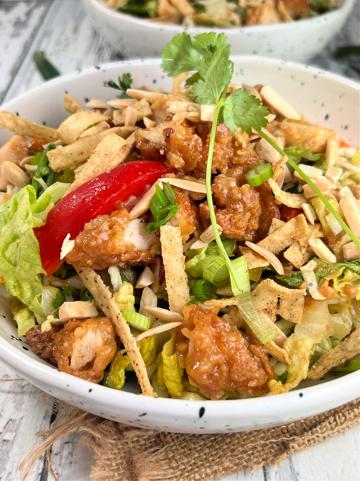 Asian Chicken Mason Jar Salad with Peanut Dressing