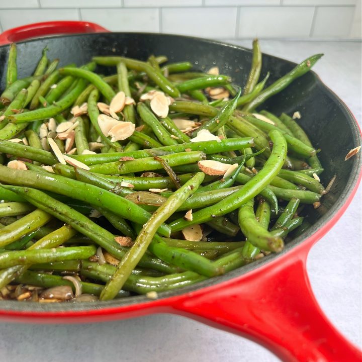 Balsamic Green Beans with Almonds