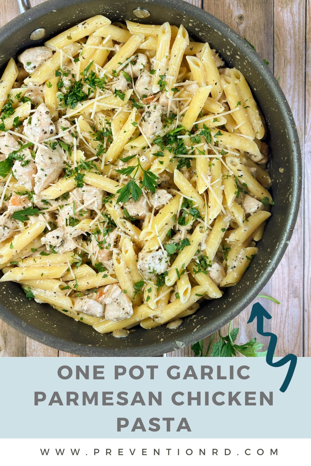 One Pot Garlic Parmesan Chicken Pasta via @preventionrd