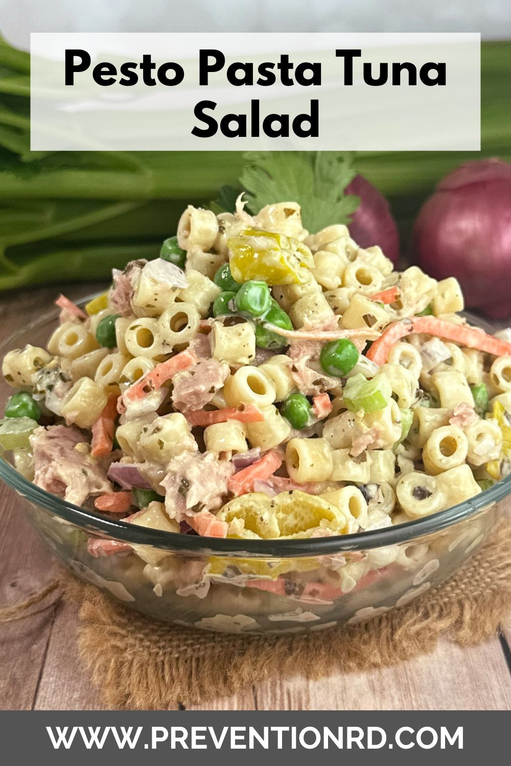 Pesto Pasta Tuna Salad via @preventionrd